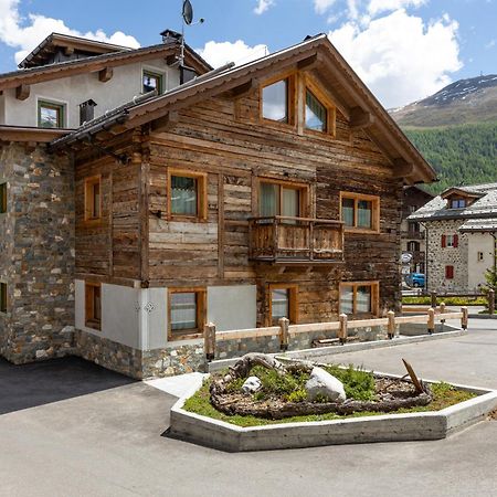 Snow Mountain Planet Suite House Livigno Exterior photo