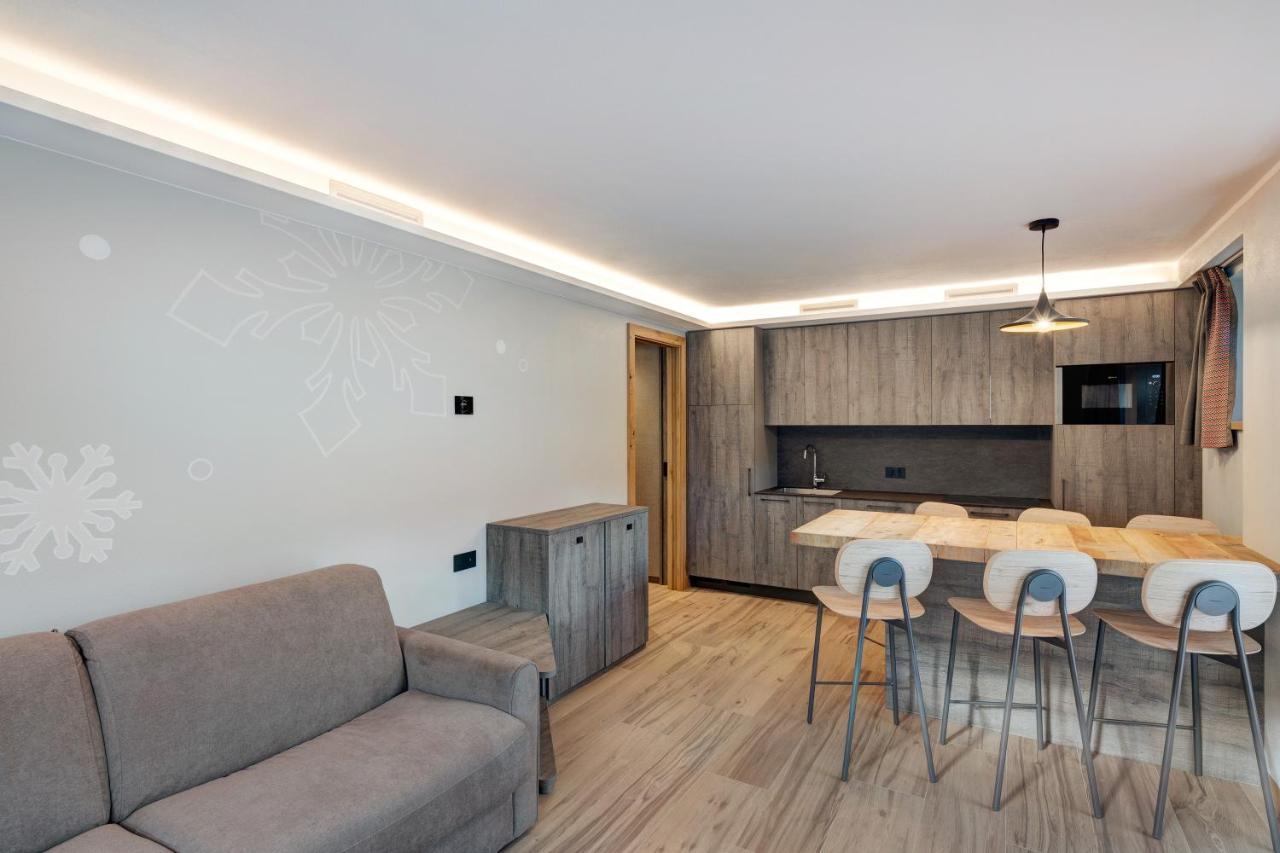 Snow Mountain Planet Suite House Livigno Exterior photo