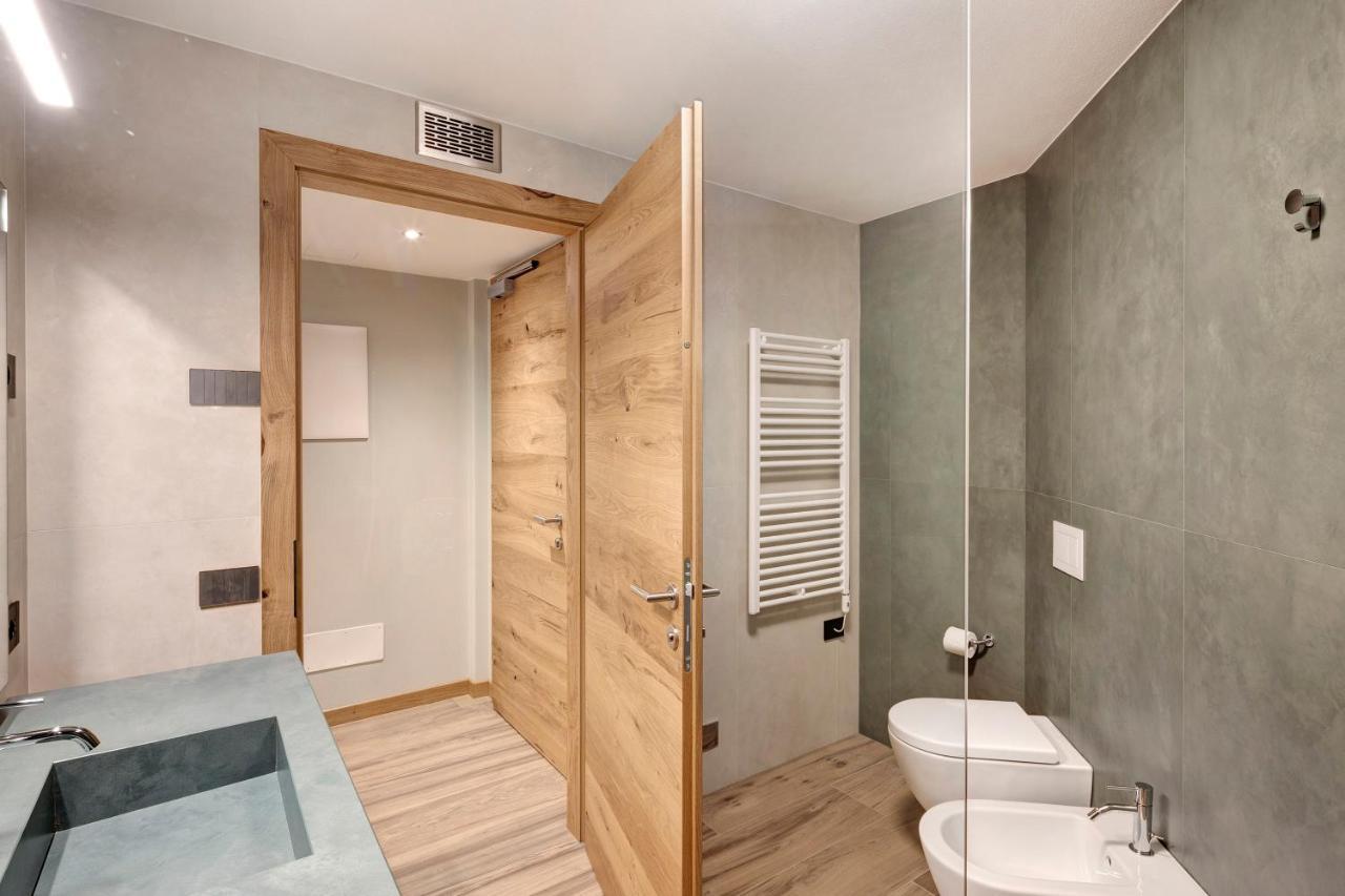 Snow Mountain Planet Suite House Livigno Exterior photo