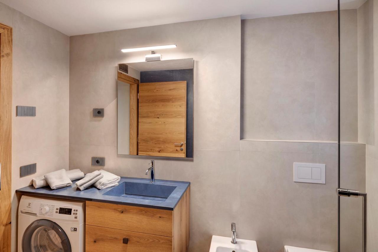 Snow Mountain Planet Suite House Livigno Exterior photo